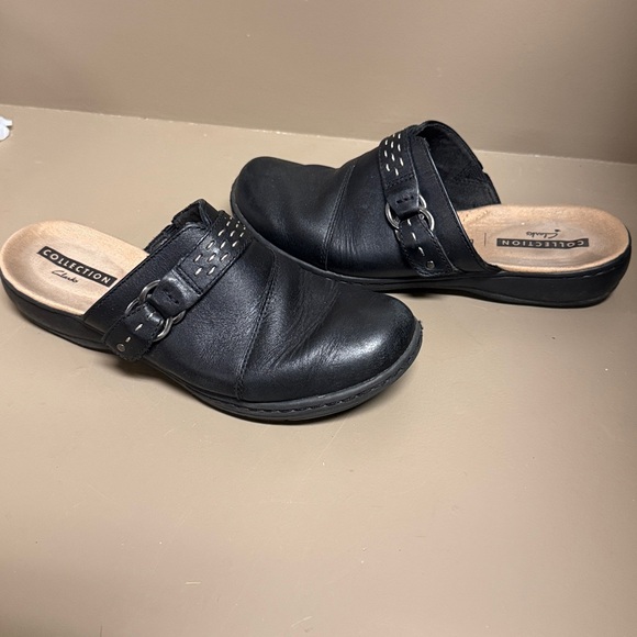 Clarks Black Leather Mules w/ Buckle Detail white Contrast Stitching Slip On 6.5 - Picture 3 of 8